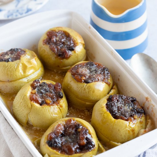 Baked Apples with Mincemeat