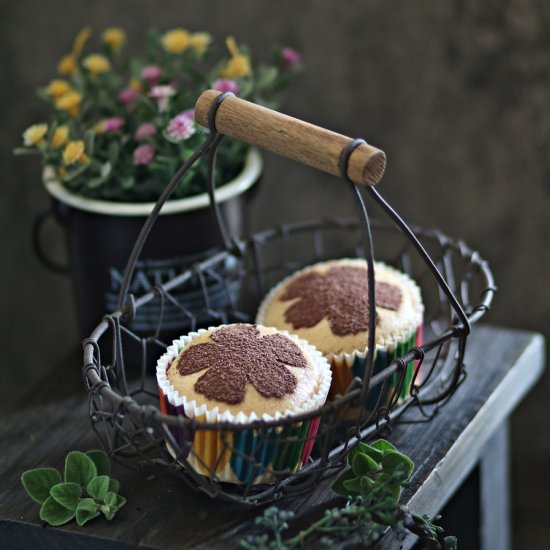 Peanut Butter Chiffon Cupcakes