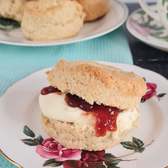 Big Fluffy Scones