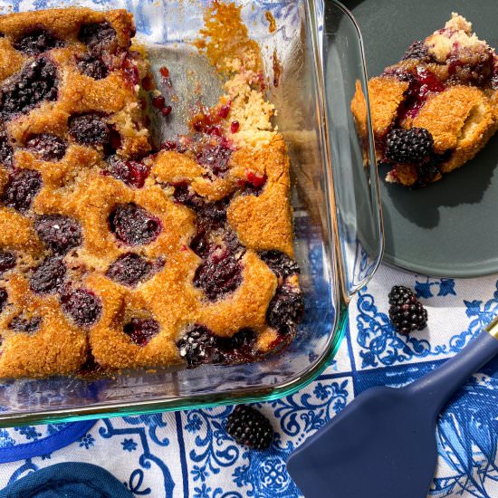 Easy Blackberry Cobbler