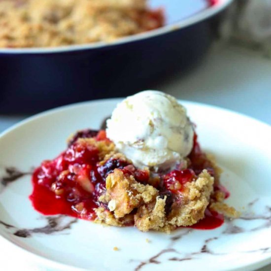 Apple Blackberry Crumble