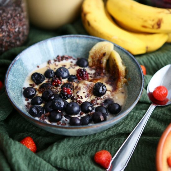 Oatmeal Breakfast Bowl with Coconut