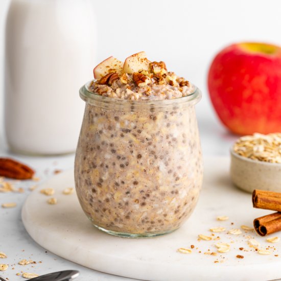 Apple Cinnamon Overnight Oats