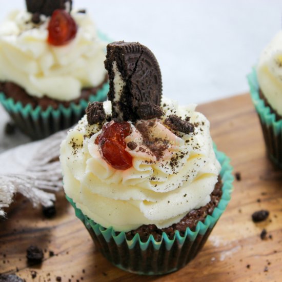 Vegan Oreo Cupcakes