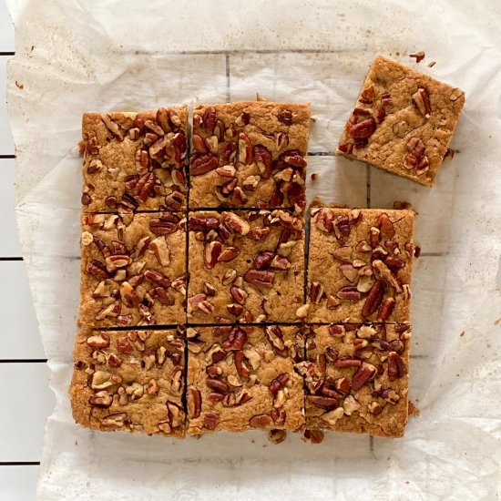 Maple Pecan Blondies