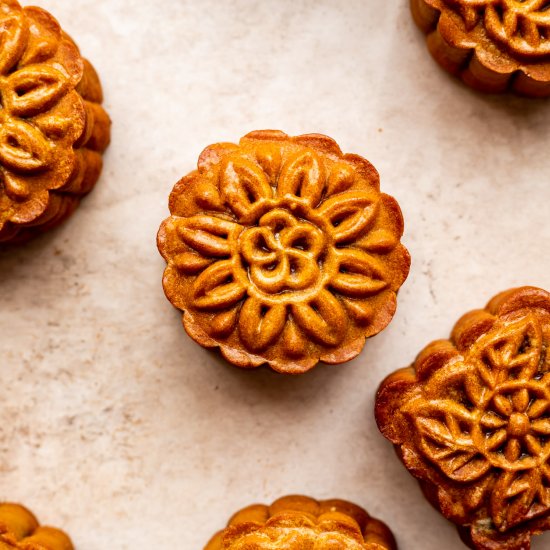 Fig and Pecan Mooncakes