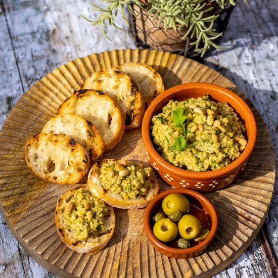 Manzanilla Garlic Olive Tapenade