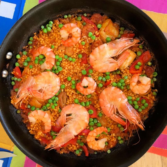 chicken and prawn paella