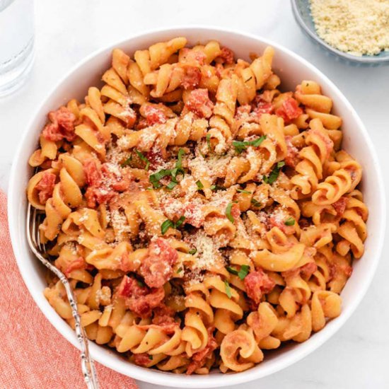 Vegan Creamy Tomato Pasta