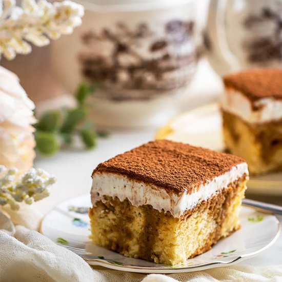 TIRAMISU TRES LECHES CAKE