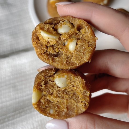 Pumpkin Spice Cookie Dough Balls