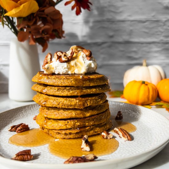 Pumpkin Spice Oat Pancakes