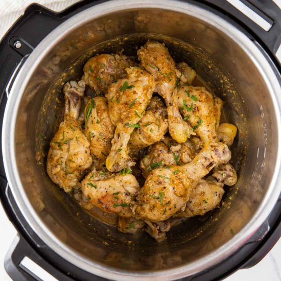 Easy Instant Pot Chicken Drumsticks