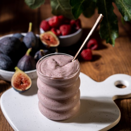 Fig and Berry Smoothie