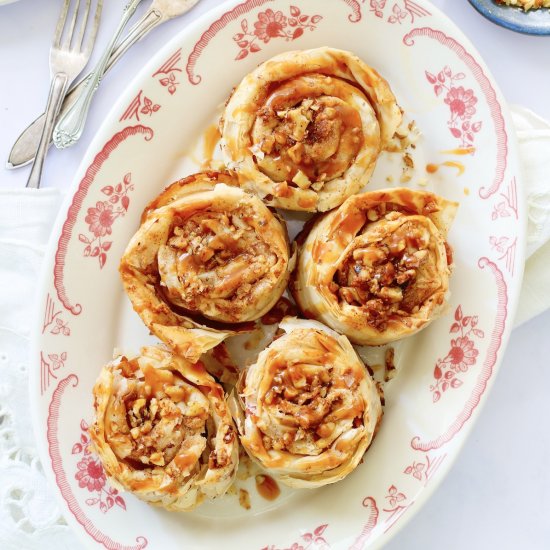 Apple Filo Rosettes & Caramel Sauce