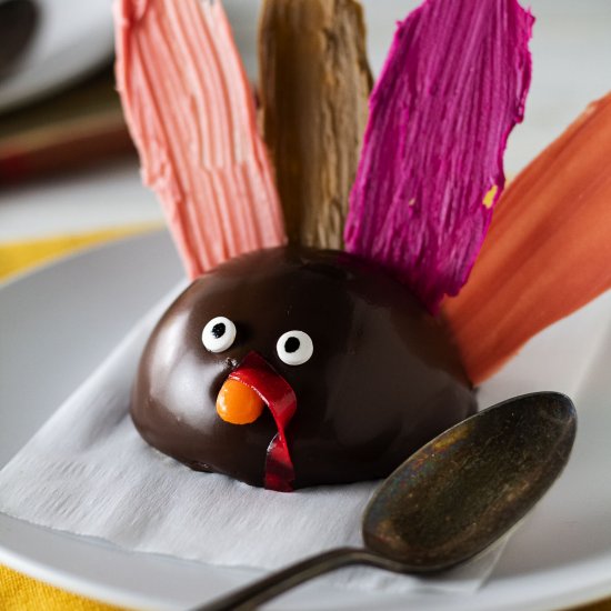 Chocolate Pumpkin Mousse Turkeys