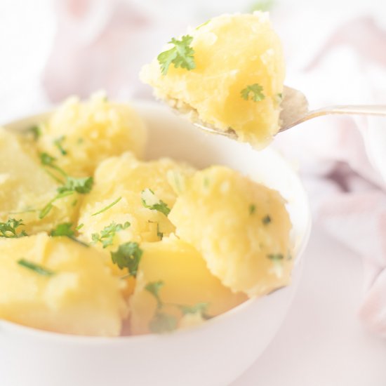 Boiled Potatoes with Parsley Butter