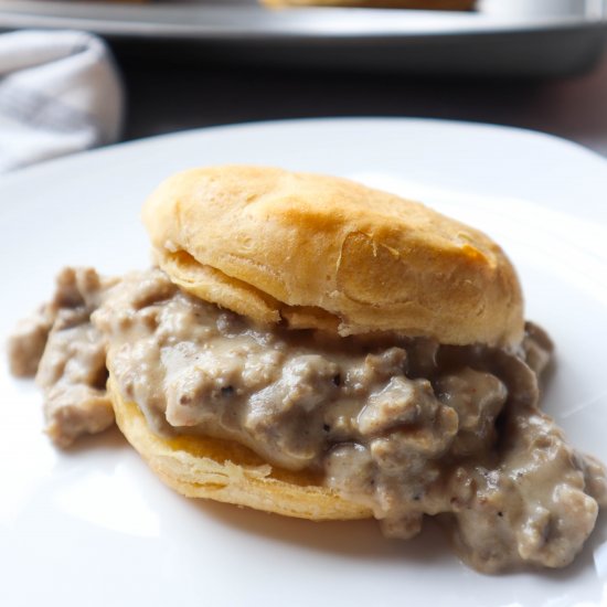 Best Ever Turkey Gravy and Biscuits