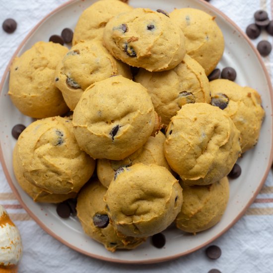 Soft Pumpkin Chocolate Chip Cookies