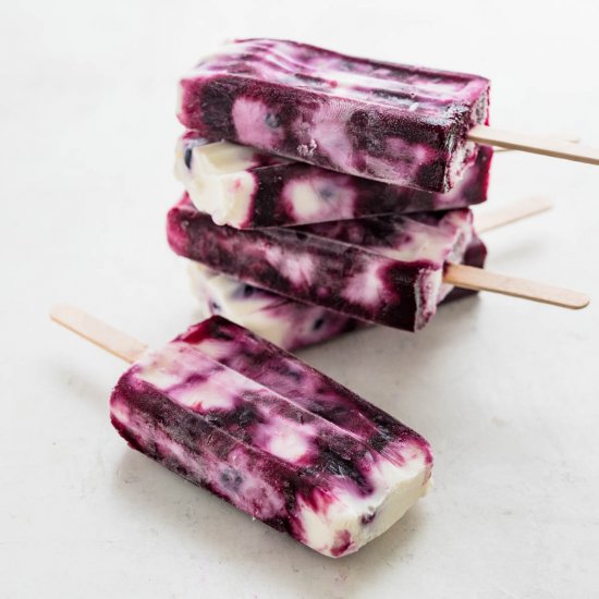 Swirled Blueberry Yogurt Popsicles