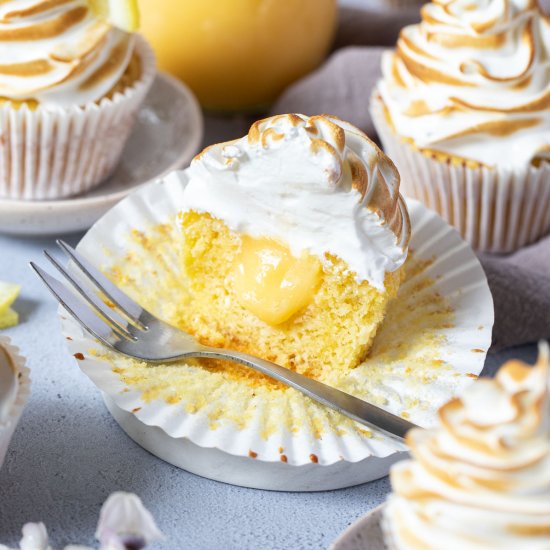 Lemon Meringue Cupcakes