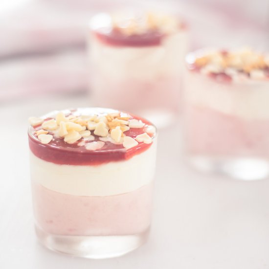 Strawberry white chocolate mousse