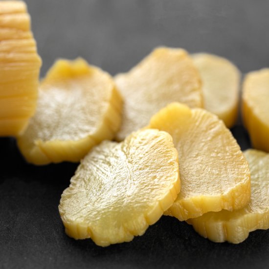 Takuan (Pickled Daikon Radish)