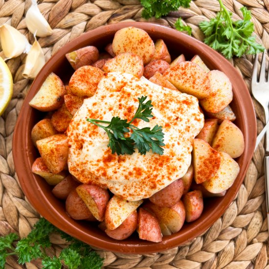 AMAZING 10 Minute Patatas Bravas