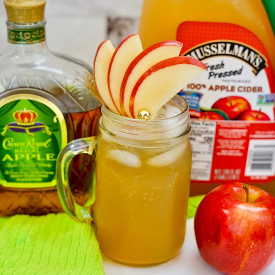 Easy Spiked Apple Cider Cocktail