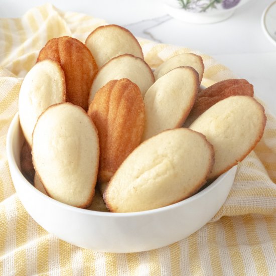 Classic Vegan Madeleines