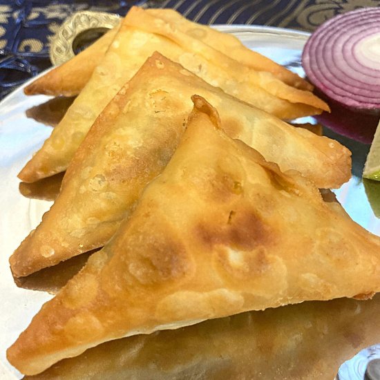 Delicious Hyderabadi Onion Samosa