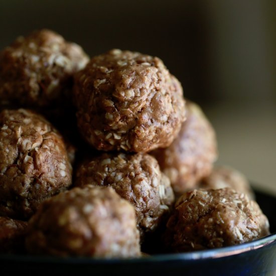 Peanut Butter Protein Balls