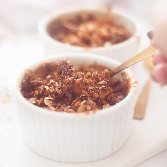 Apple pie granola