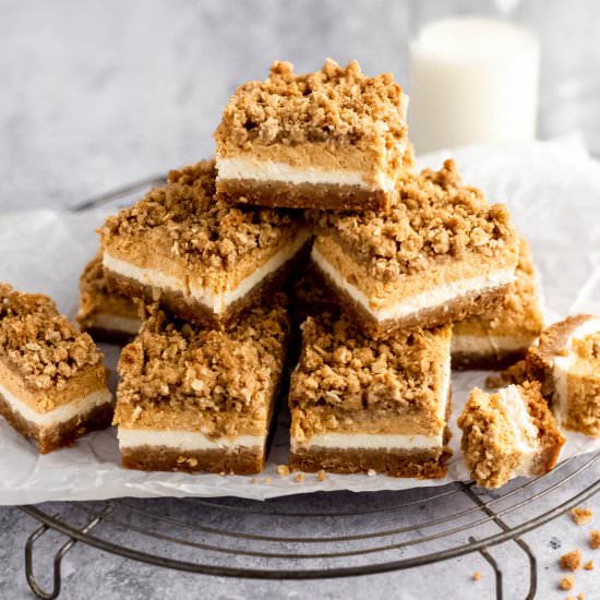 Pumpkin Cheesecake Streusel Bars