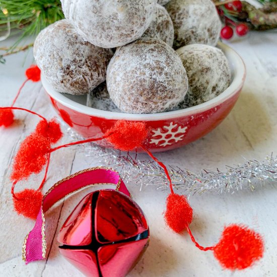 No Bake Gingerbread Rum Balls