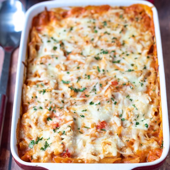 Easy Creamy Chicken Pasta Bake