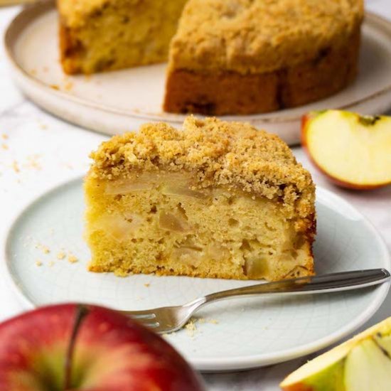 Apple crumb cake