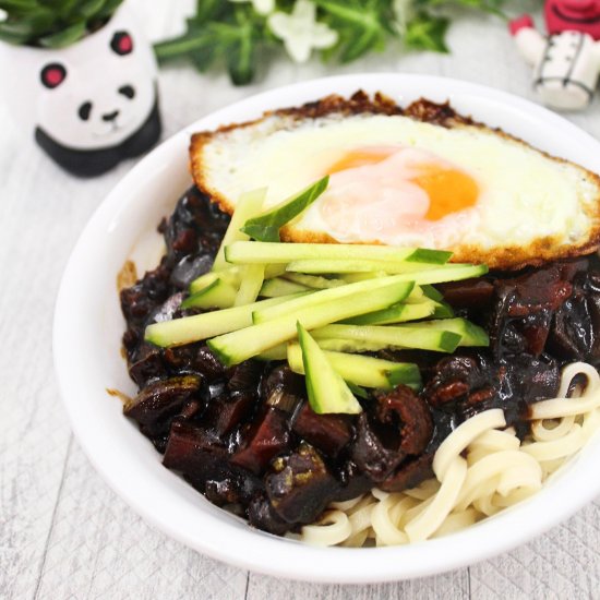 Jajangmyeon (Korean Black Noodles)