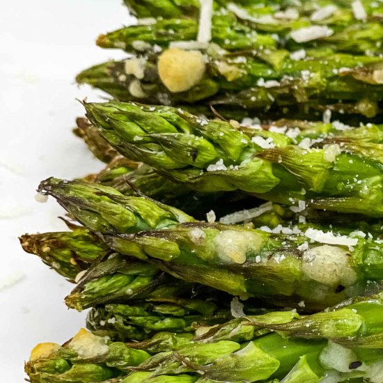 Easy air fryer asparagus