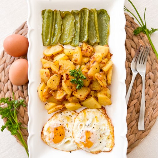 Spanish Eggs with Potatoes & Pepper