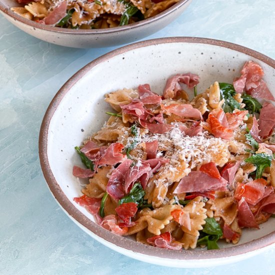 Prosciutto Pasta with Arugula