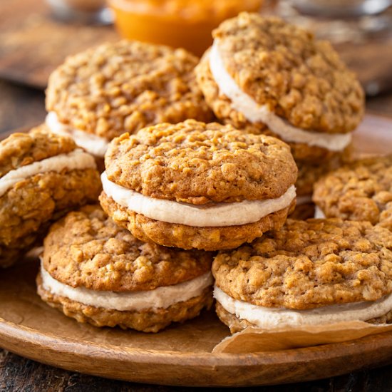 Pumpkin Oatmeal Cream Pies