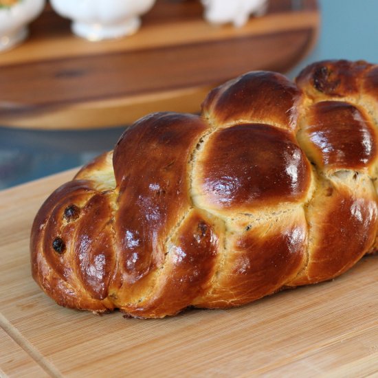 Luscious Challah Bread