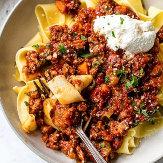 Slow Cooker Ground Beef Ragu