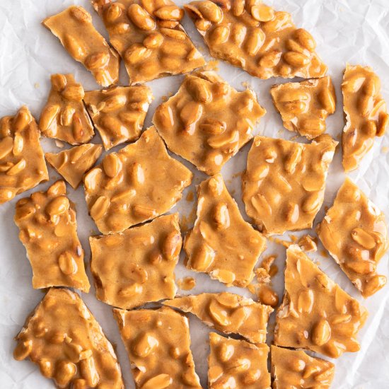 Homemade peanut brittle