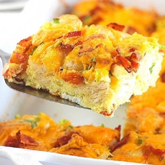 egg and biscuit casserole