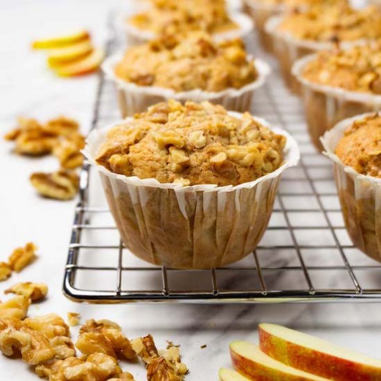 Apple cinnamon muffins