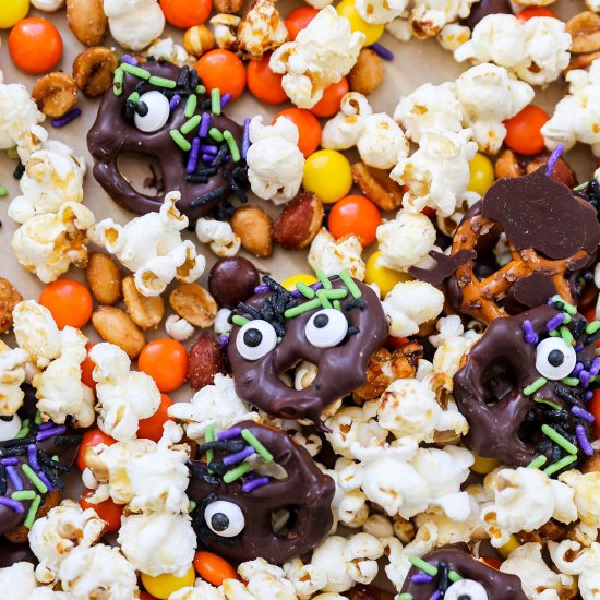 Halloween Snack Mix