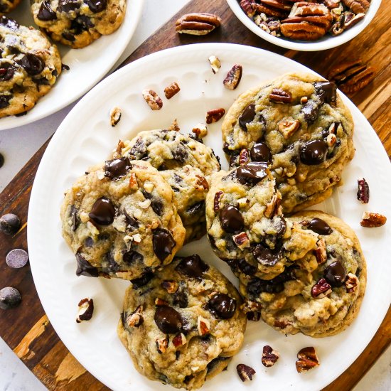 Chewy Chocolate Chip Pecan Cookies