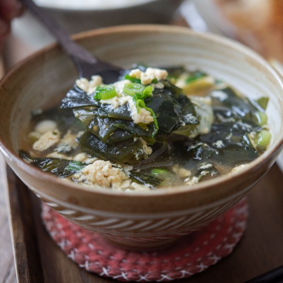 Seaweed Egg Drop Soup